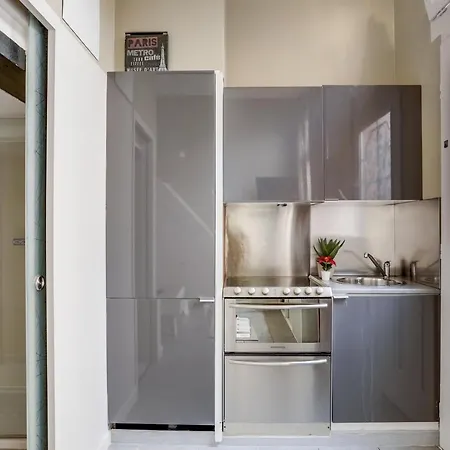 Spacious, Bright And Beautifully Decorated Flat In Heart Of Marais Short Walk To Picaso Museum باريس
